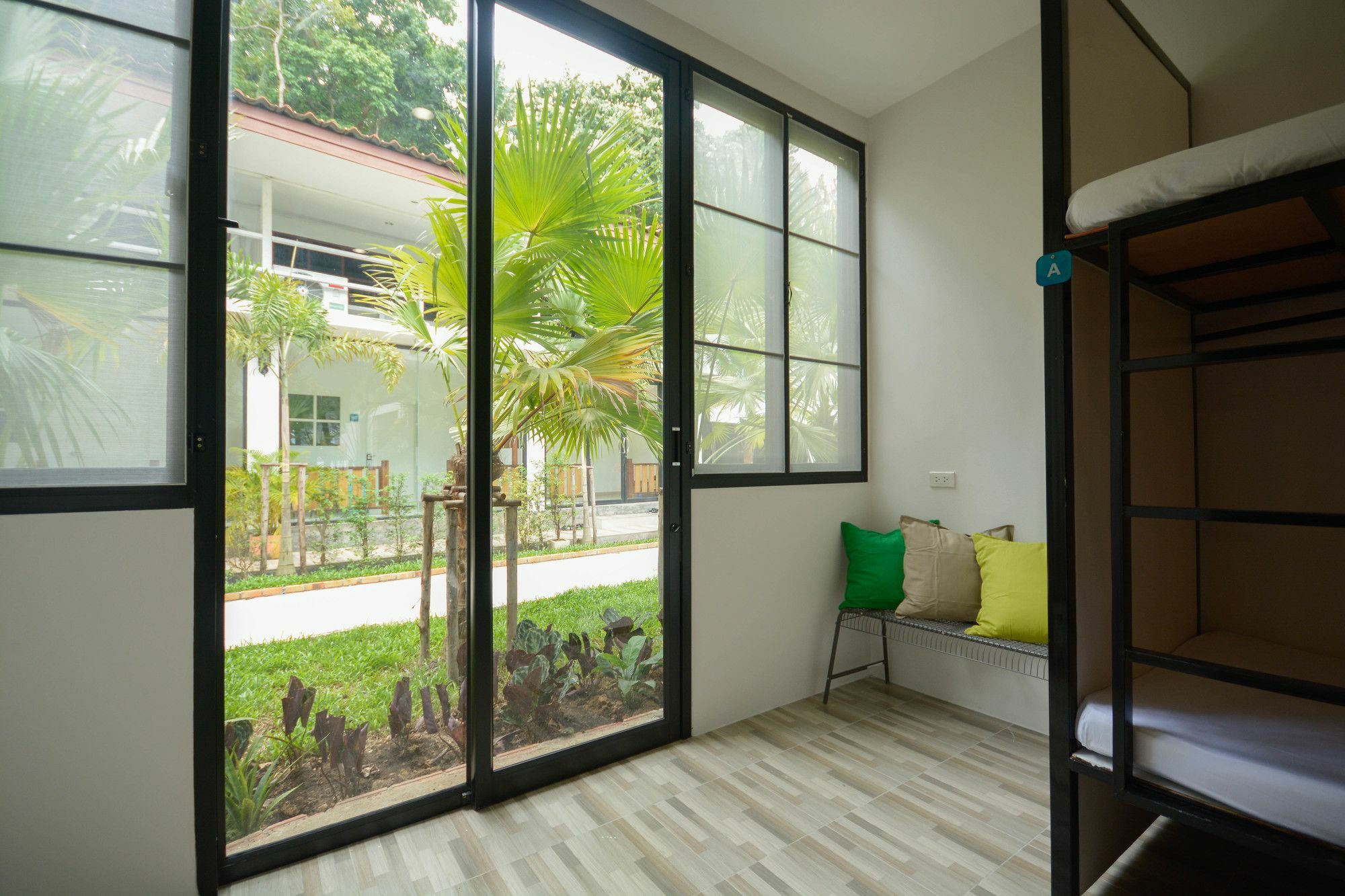 A Pousada Irest Ao Nang Seafront Exterior foto